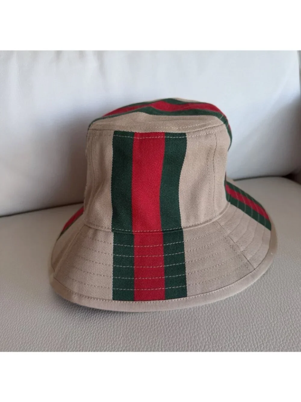 NWT Gucci Logo Printed Cotton Canvas Bucket Hat Sz S Web Beige